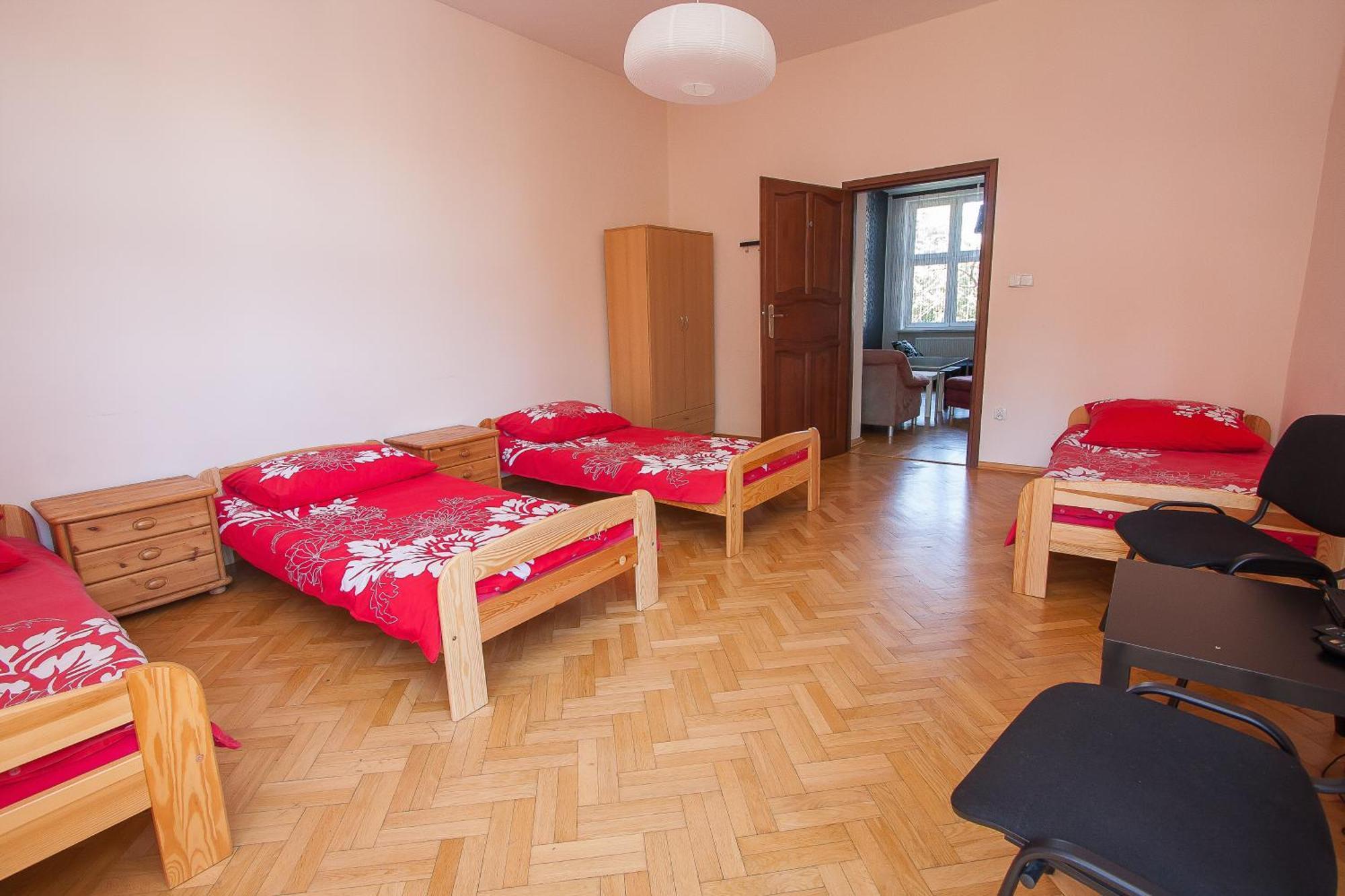 Hostel 4you Bielsko-Biala Zimmer foto