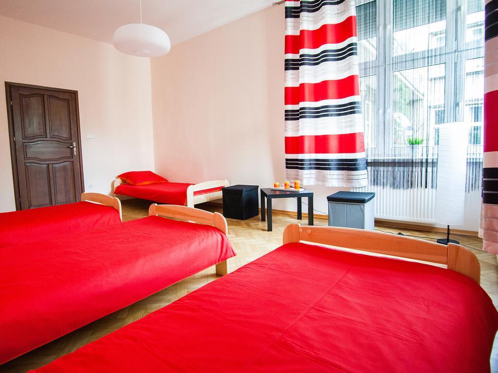 Hostel 4you Bielsko-Biala Zimmer foto