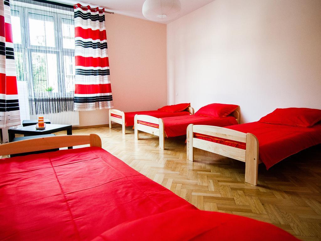Hostel 4you Bielsko-Biala Zimmer foto